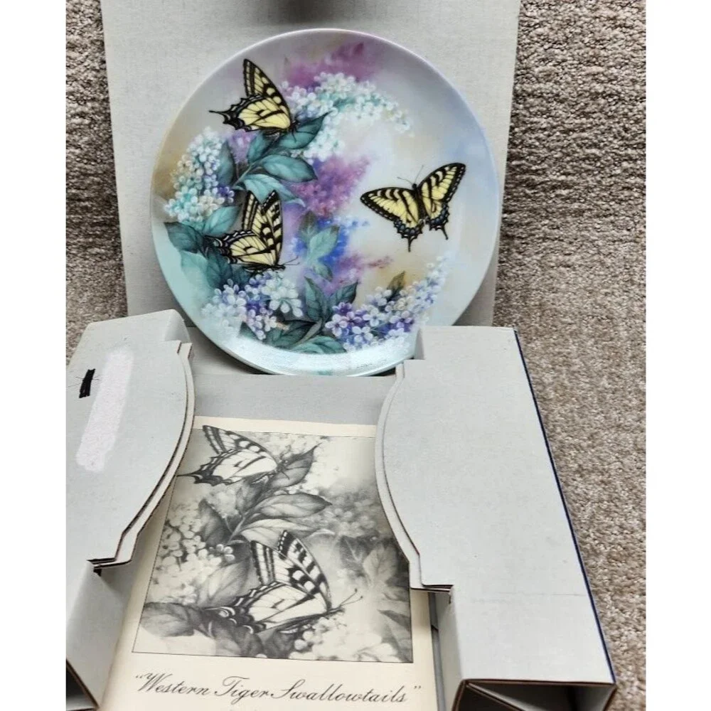 The Bradford Exchange lena lui